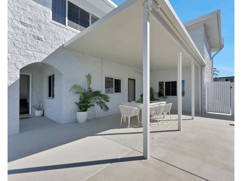 28 Pacific Esplanade, Slade Point QLD 4740