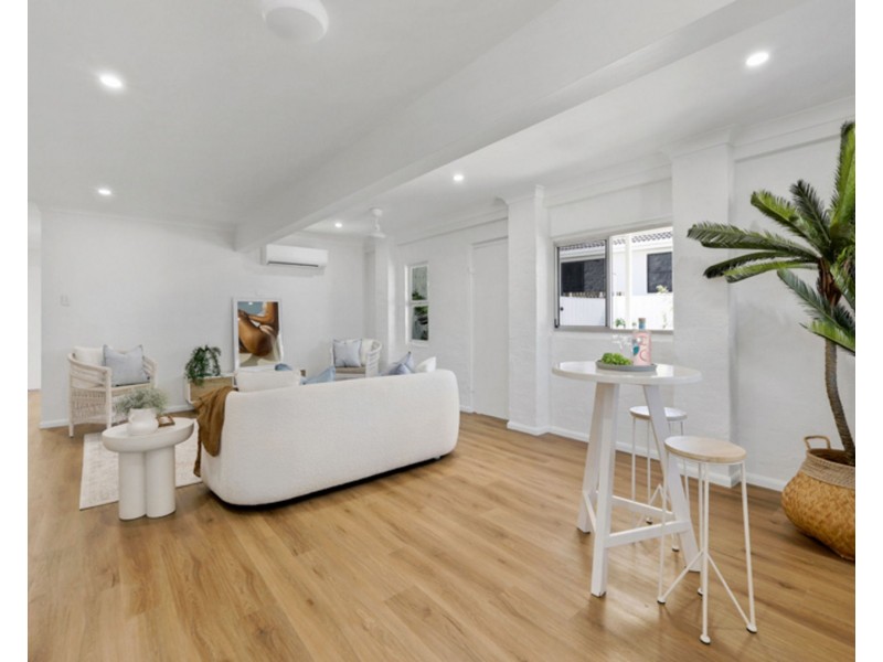 28 Pacific Esplanade, Slade Point QLD 4740