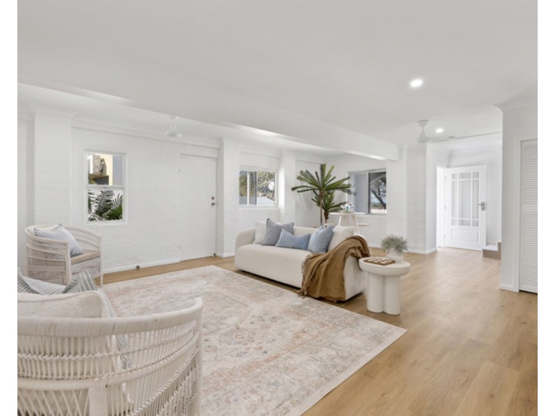 28 Pacific Esplanade, Slade Point QLD 4740