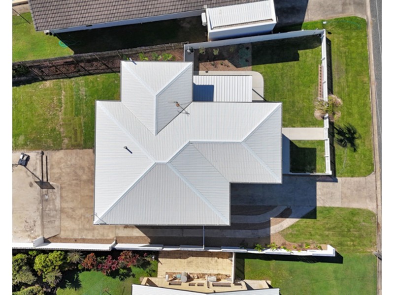 28 Pacific Esplanade, Slade Point QLD 4740