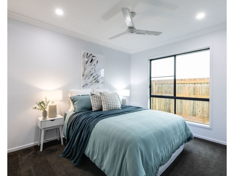 27 Williamtown Court, Rural View QLD 4740