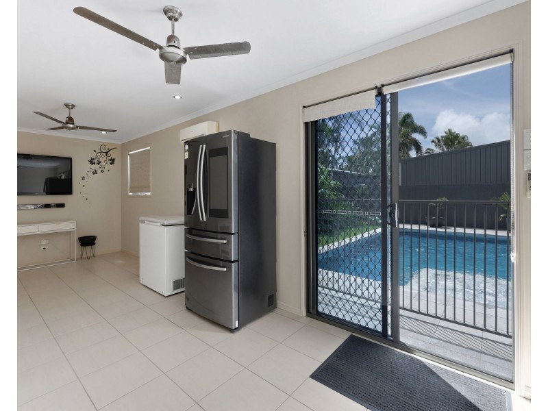 85 Pacific Drive, Blacks Beach QLD 4740