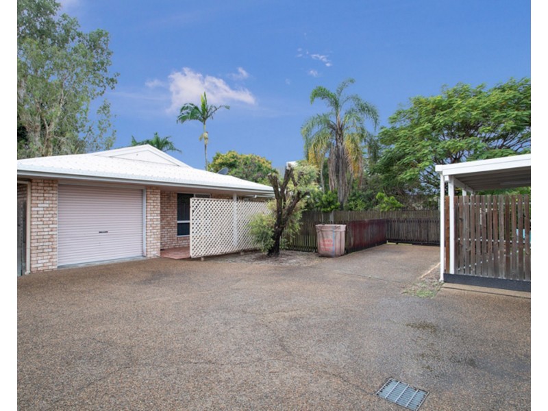 1 & 2/2 Smith Street, West Mackay QLD 4740