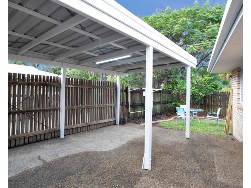 1 & 2/2 Smith Street, West Mackay QLD 4740