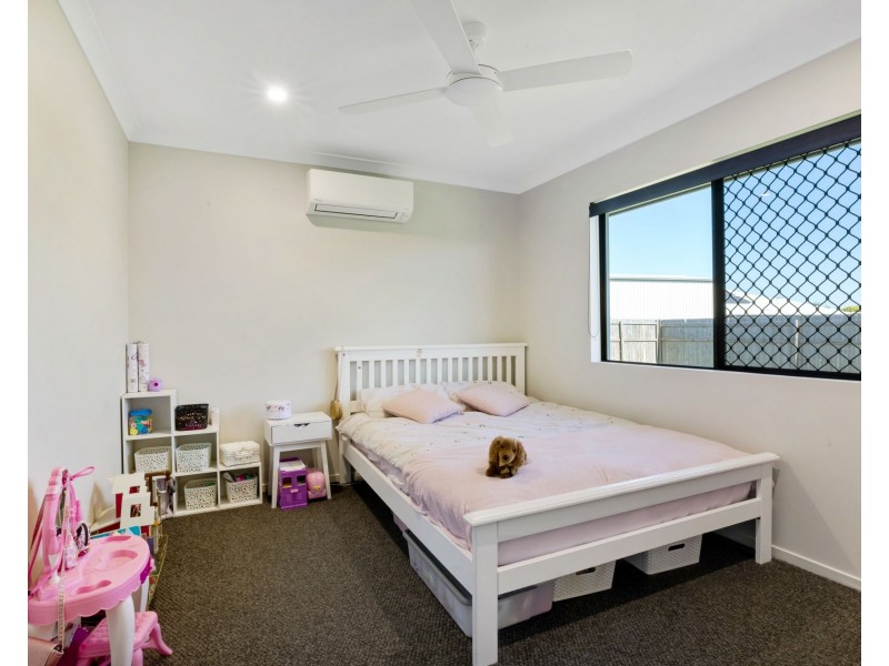 35 Primavera Blvd, Beaconsfield QLD 4740