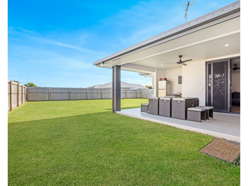 35 Primavera Blvd, Beaconsfield QLD 4740