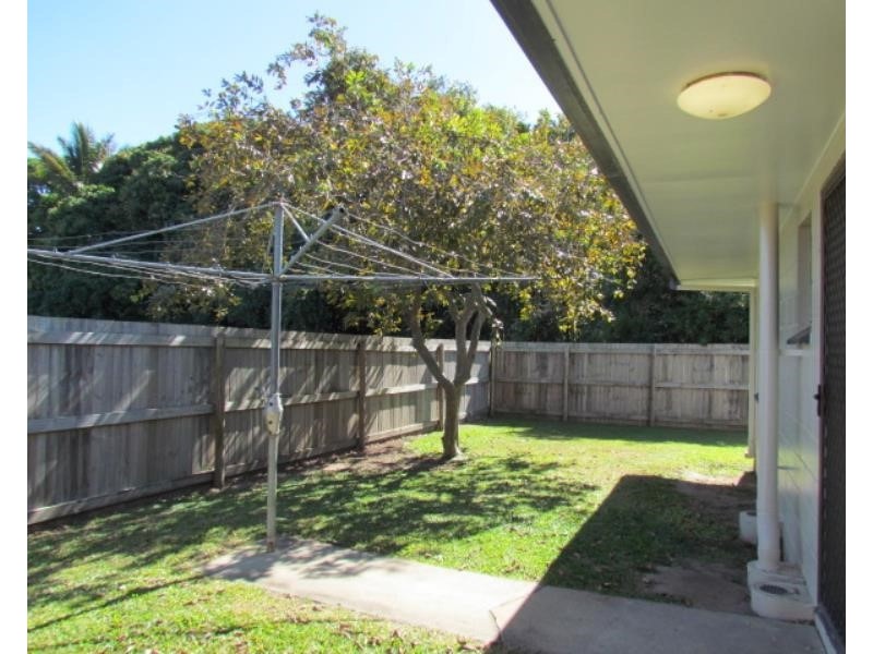 2/16 Pugsley Street, Walkerston QLD 4751