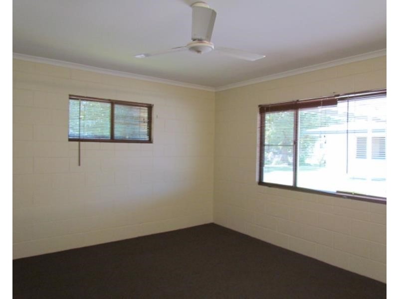 2/16 Pugsley Street, Walkerston QLD 4751