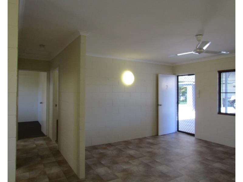 2/16 Pugsley Street, Walkerston QLD 4751