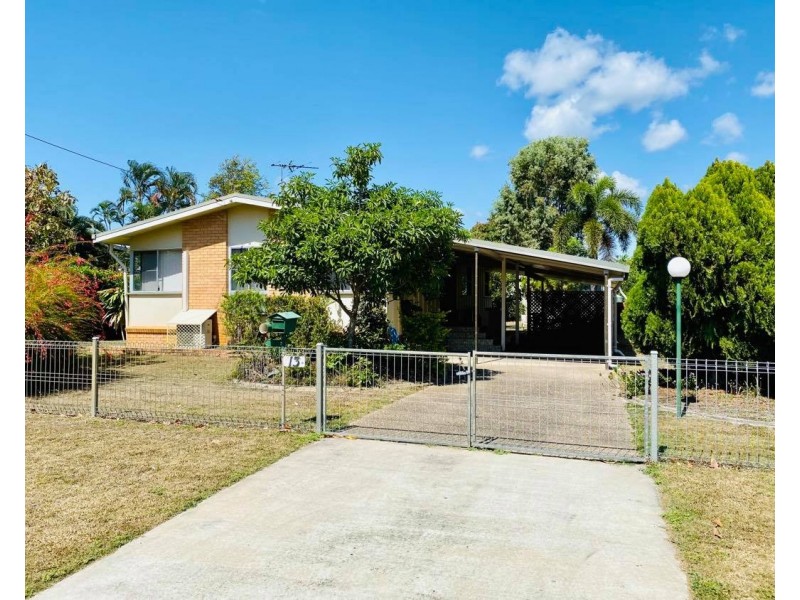 13 Waverley Street, Bucasia QLD 4750