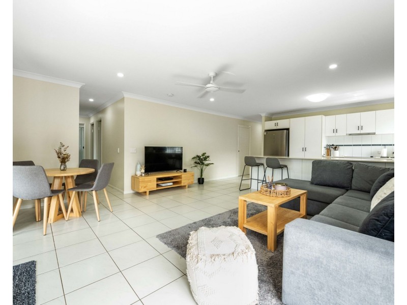 8 Crestview Crescent, Bucasia QLD 4750