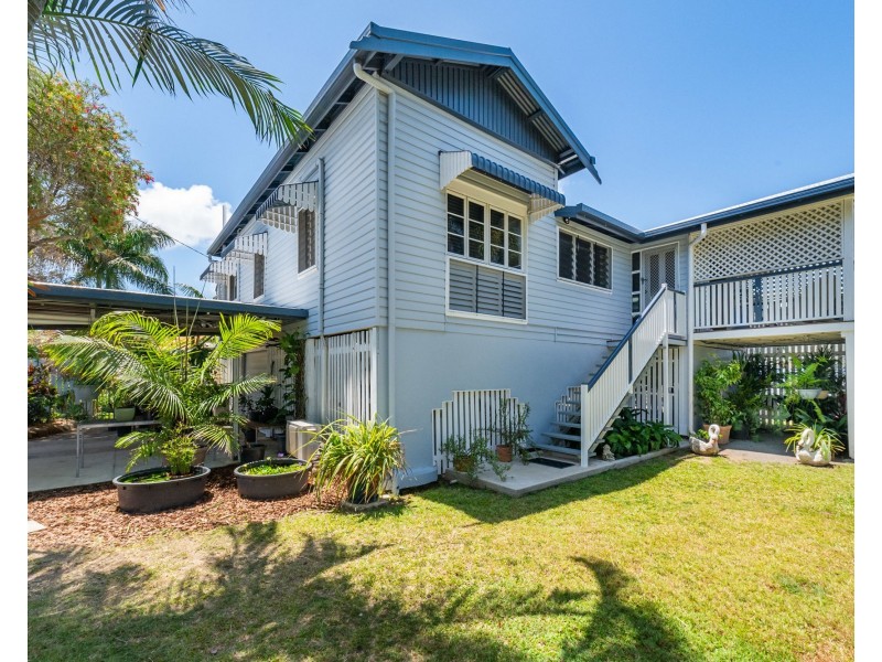 8 Sneyd Street, West Mackay QLD 4740