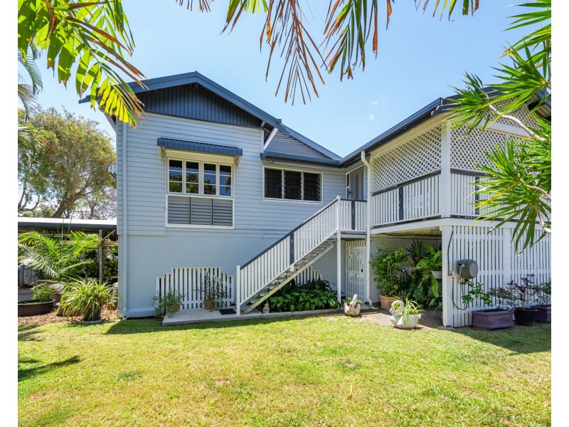 8 Sneyd Street, West Mackay QLD 4740