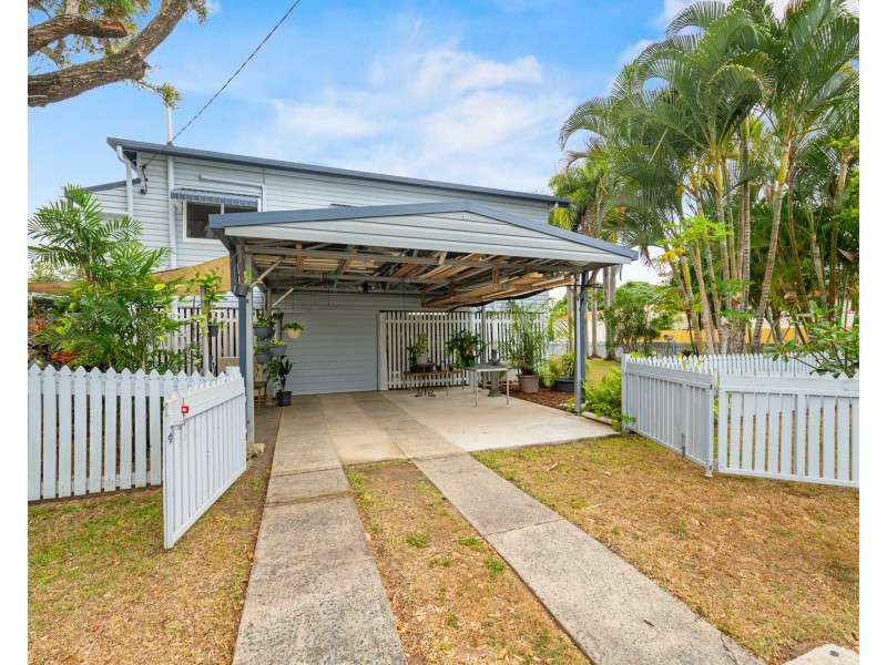 8 Sneyd Street, West Mackay QLD 4740