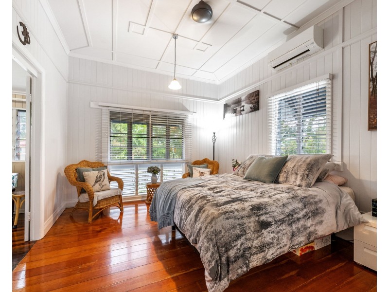 8 Sneyd Street, West Mackay QLD 4740