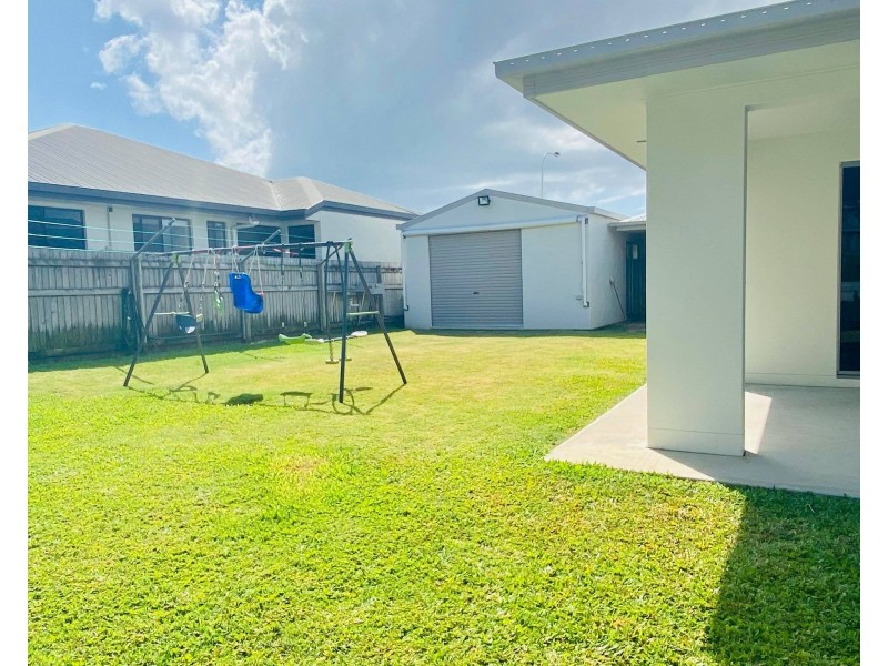 33 Raffia St, Rural View QLD 4740