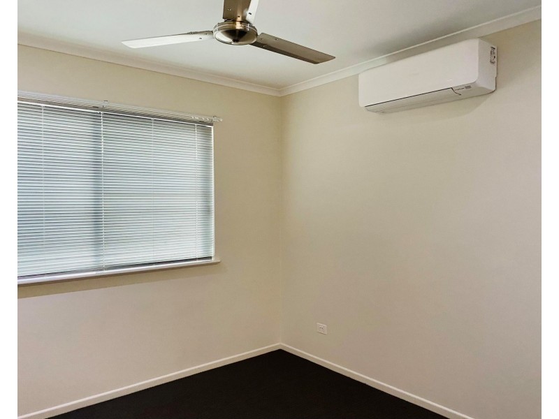 33 Raffia St, Rural View QLD 4740