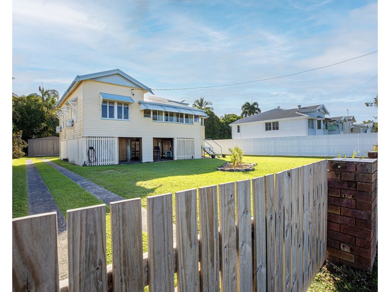 14 Clark Street, South Mackay QLD 4740