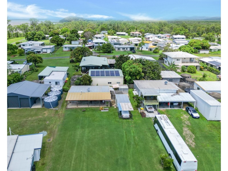 5 Dewar Street, St Helens Beach QLD 4798