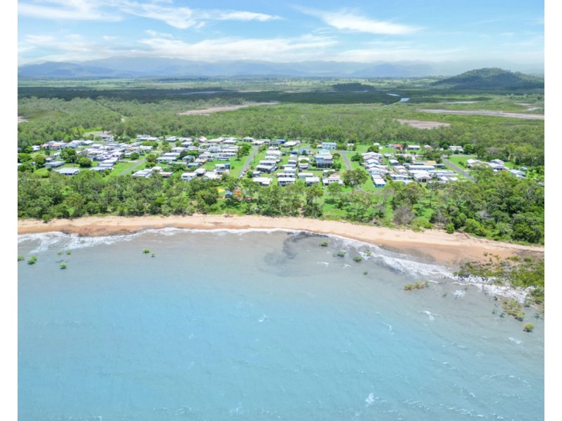 5 Dewar Street, St Helens Beach QLD 4798