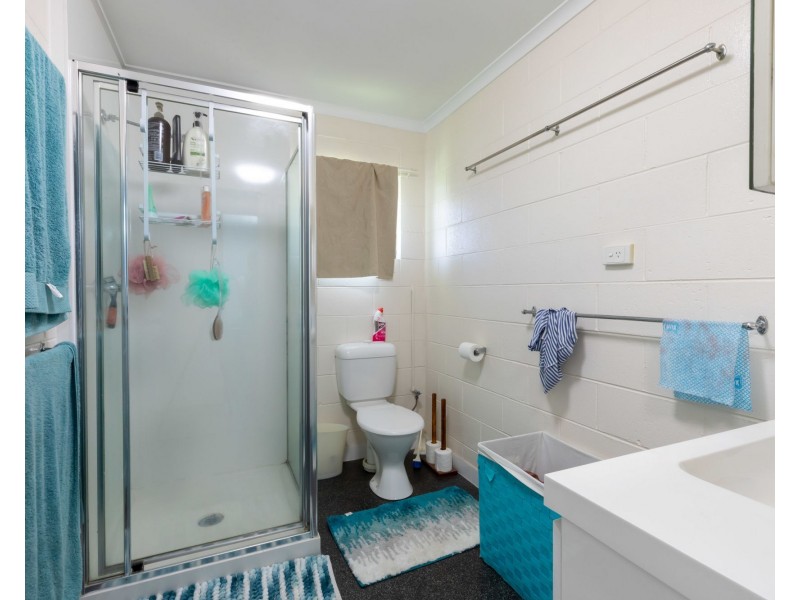 16 Pugsley Street, Walkerston QLD 4751