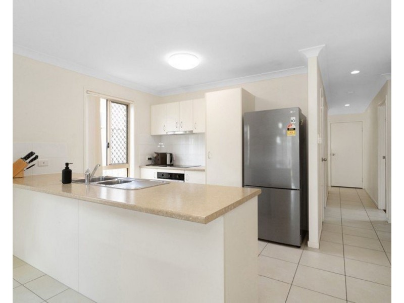 34 Trinity Parade, Blacks Beach QLD 4740
