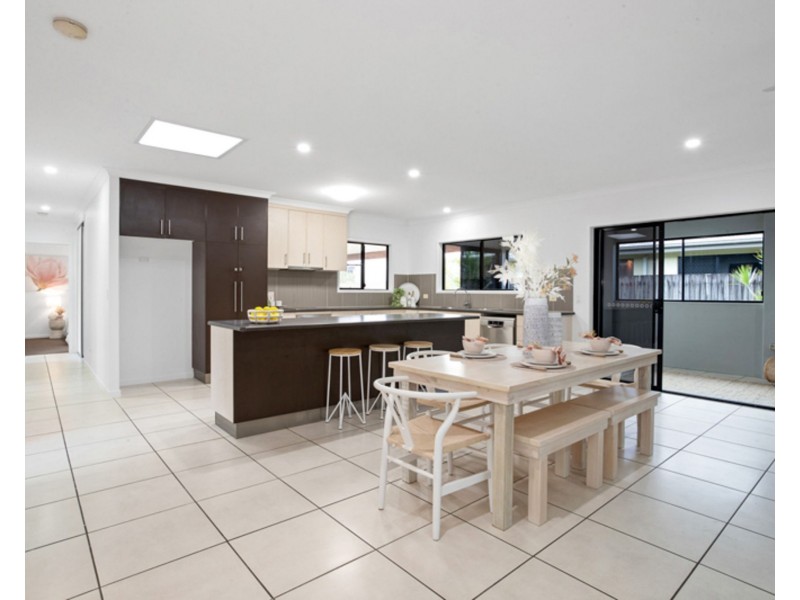50 Monash Way, Ooralea QLD 4740