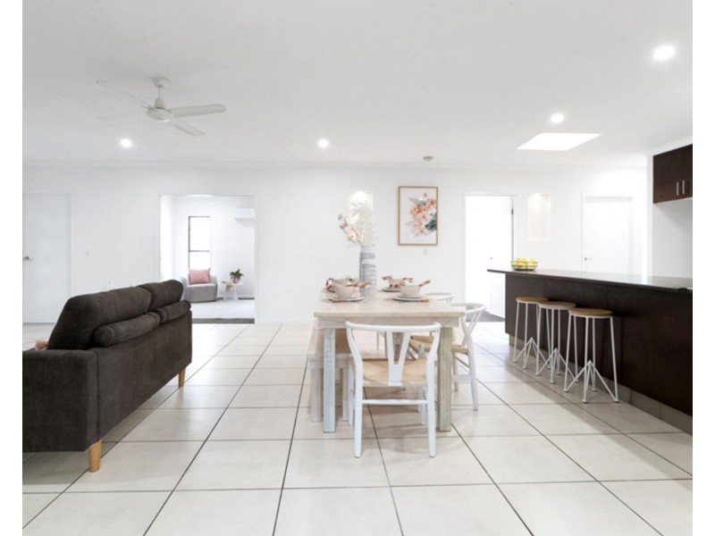 50 Monash Way, Ooralea QLD 4740