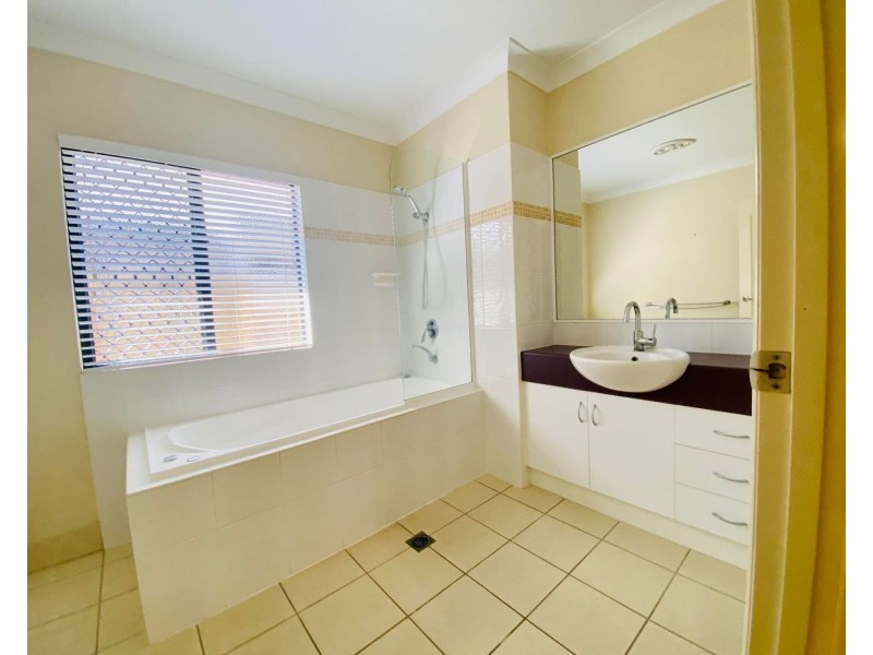 46 Wheeler Drive, Glenella QLD 4740