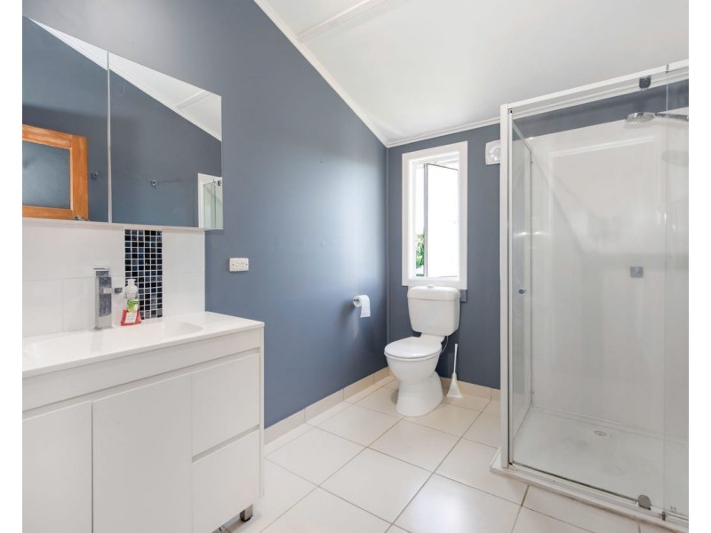 16 Keith Hamilton St, West Mackay QLD 4740