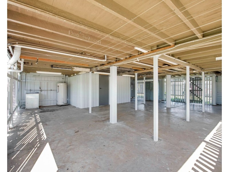 16 Keith Hamilton St, West Mackay QLD 4740