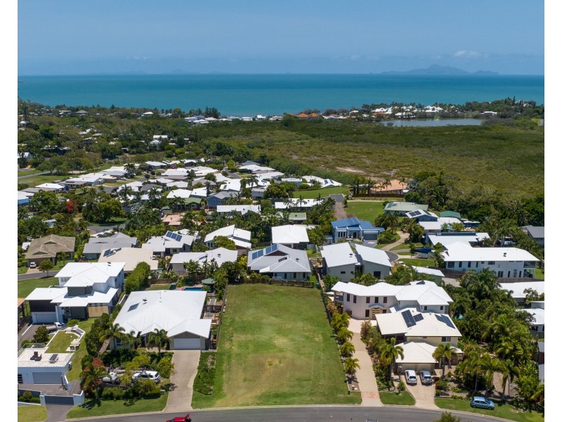 9 Coral Ridge Drive, Eimeo QLD 4740