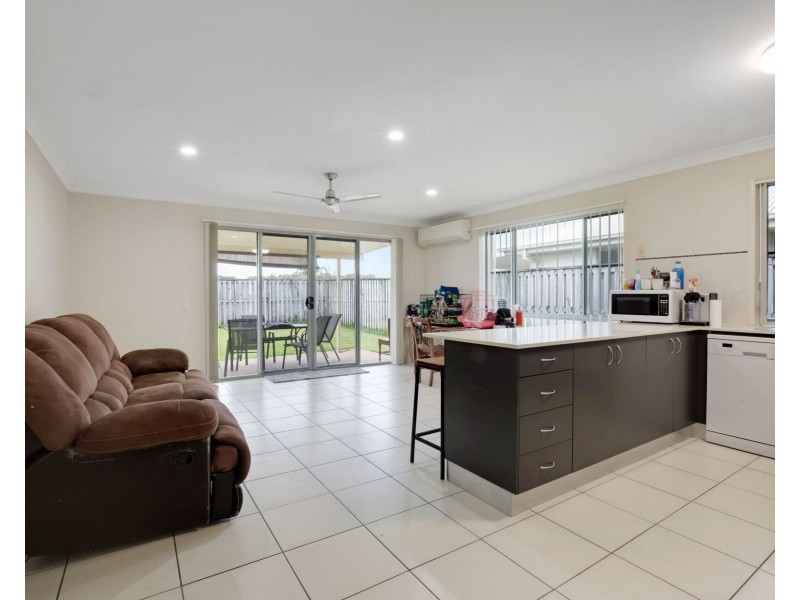 51 Coogee Terrace, Blacks Beach QLD 4740