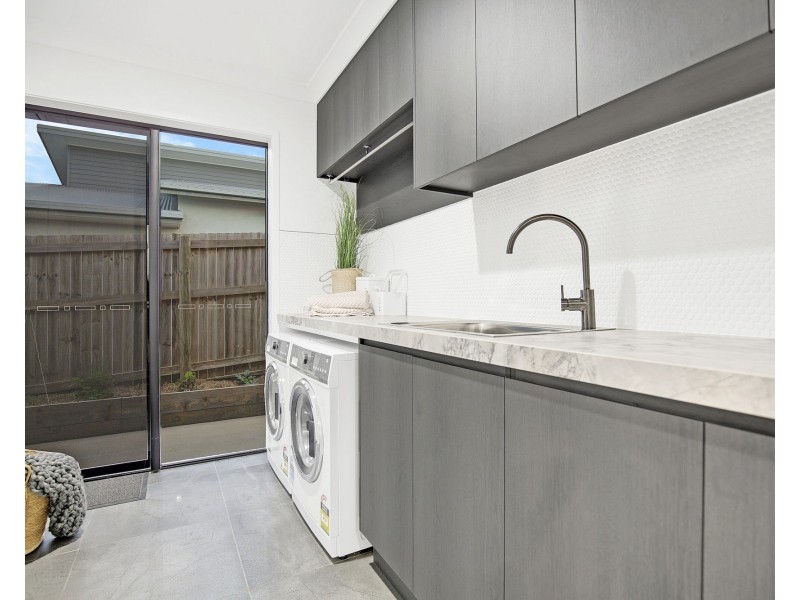 21 Audrey Circuit, Richmond QLD 4740