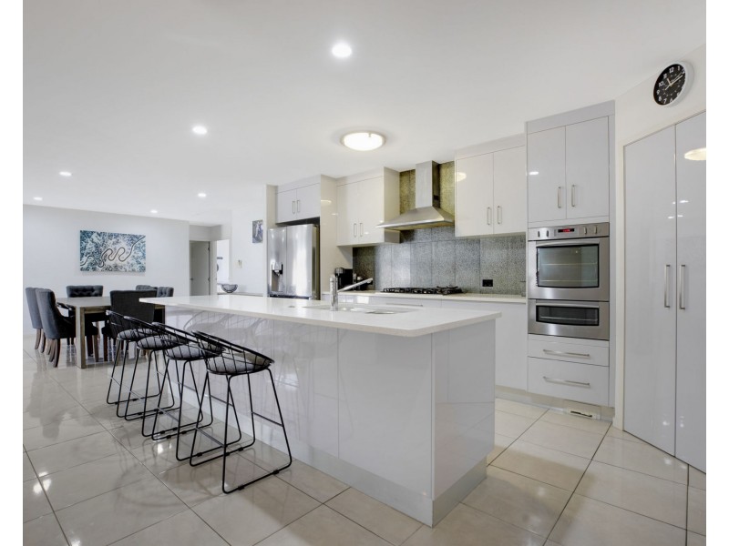 11 Gaye Court, Ooralea QLD 4740