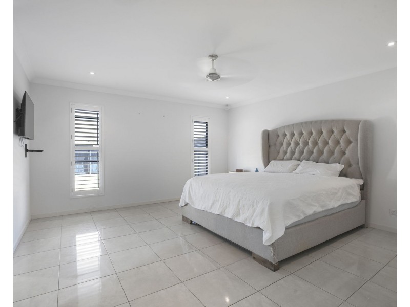 11 Gaye Court, Ooralea QLD 4740