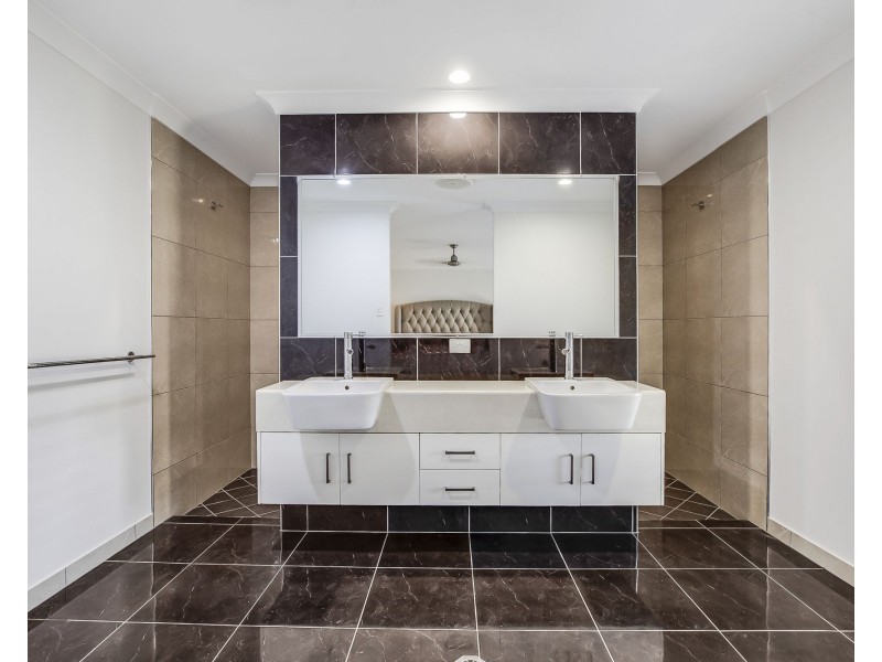 11 Gaye Court, Ooralea QLD 4740