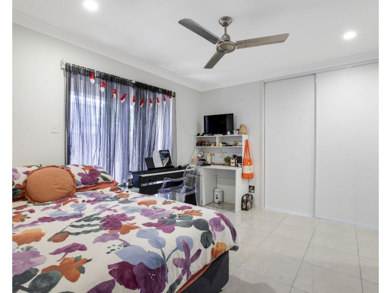 11 Gaye Court, Ooralea QLD 4740