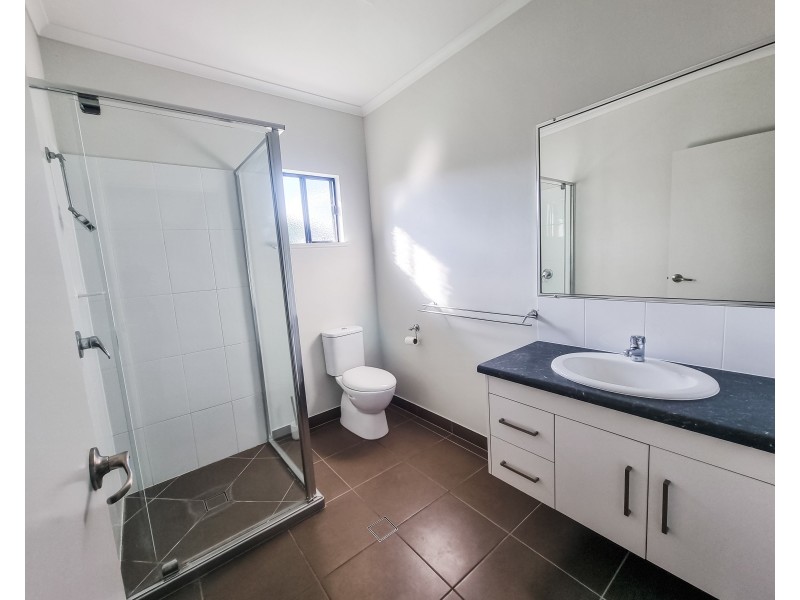 18 Maryvale Cct, Beaconsfield QLD 4740