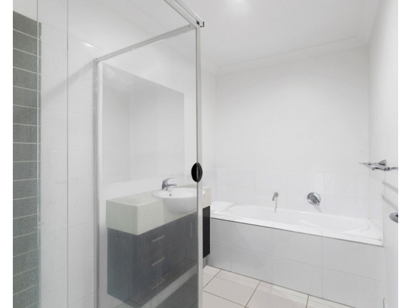 1 Dickson Court, Rural View QLD 4740