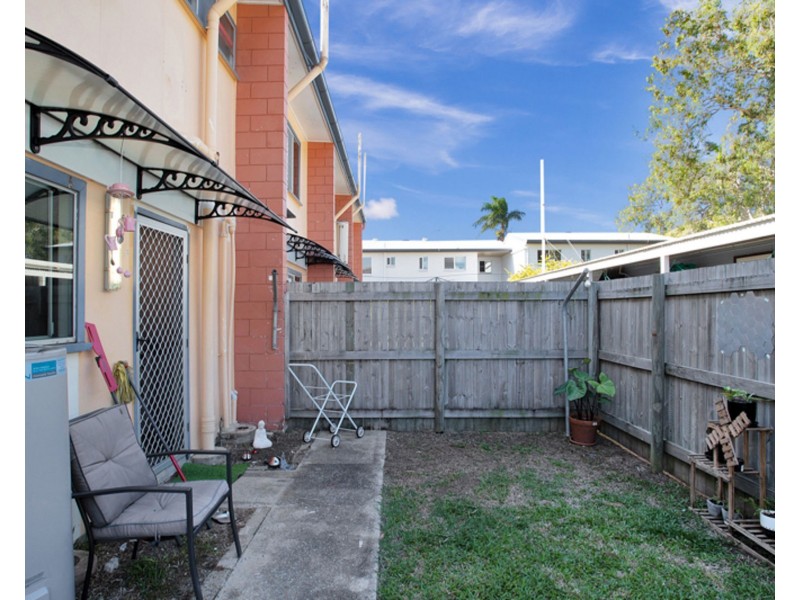 1-4/38 Hamilton Street, North Mackay QLD 4740