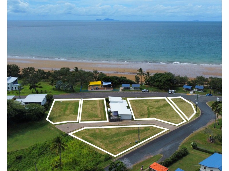 8/9 Crichton Street, Sarina Beach QLD 4737