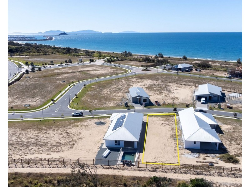 12 Seashore Crescent, Mackay Harbour QLD 4740