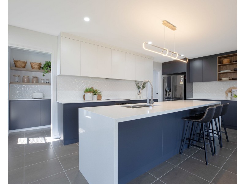 30 Watercrest Circuit, Richmond QLD 4740