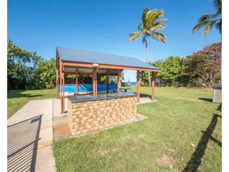 7 Owen Jenkins Drive, Sarina Beach QLD 4737