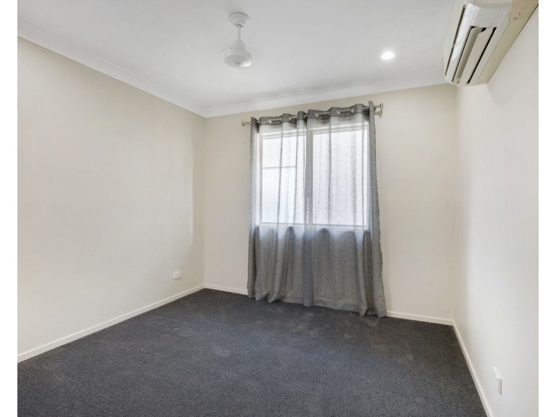 1 Surrey Court, Ooralea QLD 4740