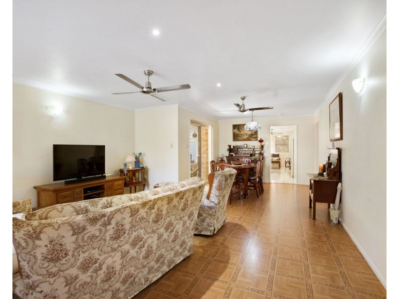 28 Broomdykes Drive, Beaconsfield QLD 4740