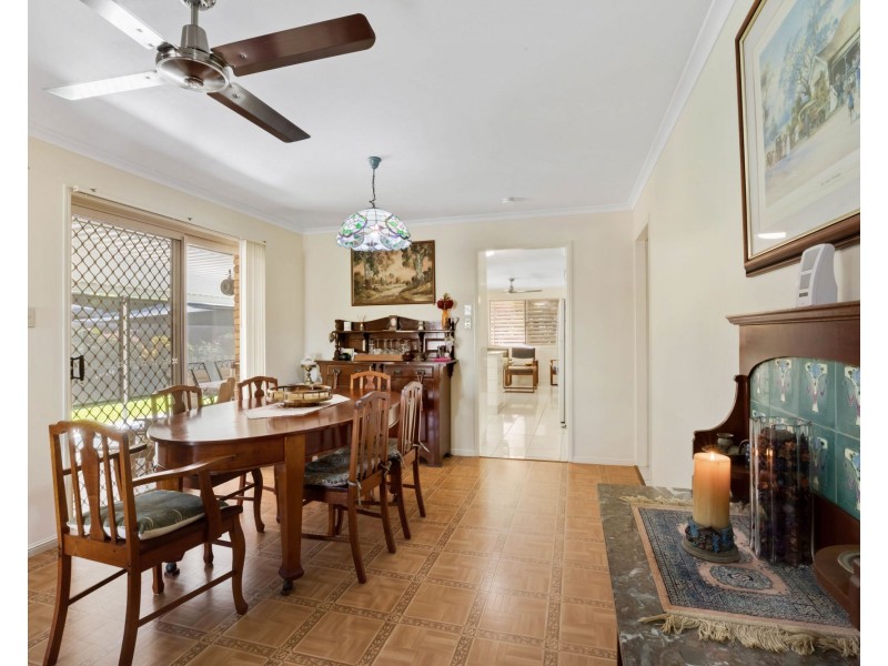 28 Broomdykes Drive, Beaconsfield QLD 4740