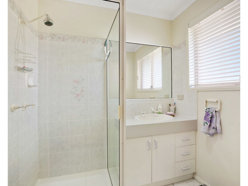 28 Broomdykes Drive, Beaconsfield QLD 4740