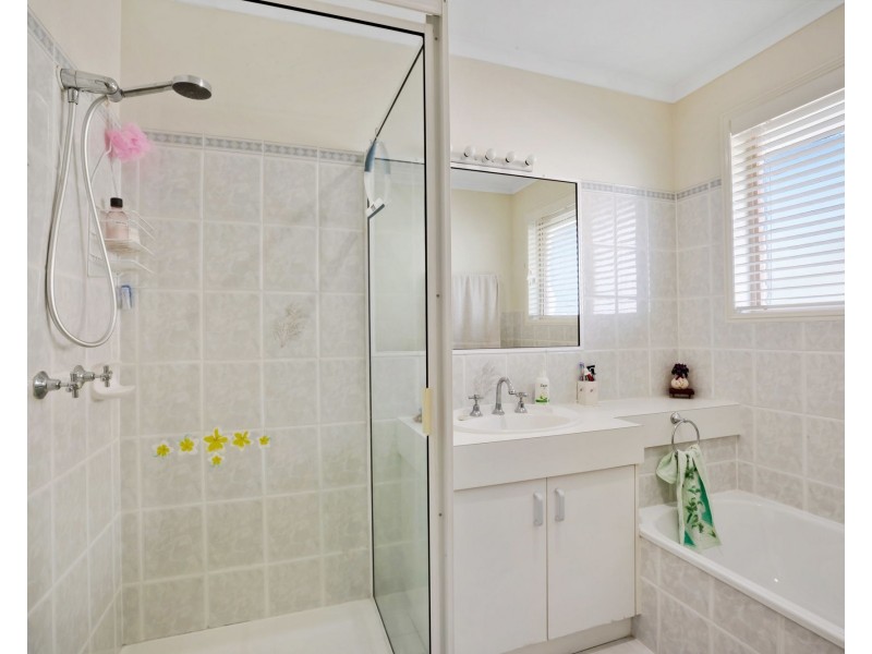 28 Broomdykes Drive, Beaconsfield QLD 4740